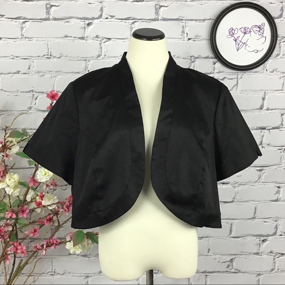 Lane Bryant Jackets & Blazers - NWT Lane Bryant Bolero Shrug